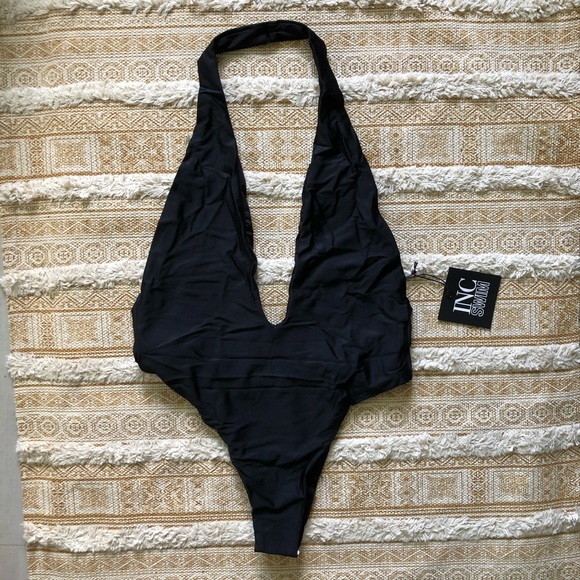 NWT 🧨 plunge one piece - Picture 8 of 10